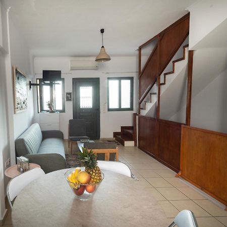 Rincon De Luz Villa Kyparissia Bagian luar foto