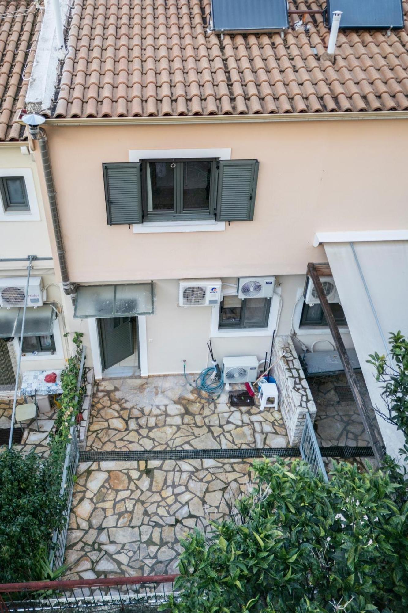 Rincon De Luz Villa Kyparissia Bagian luar foto
