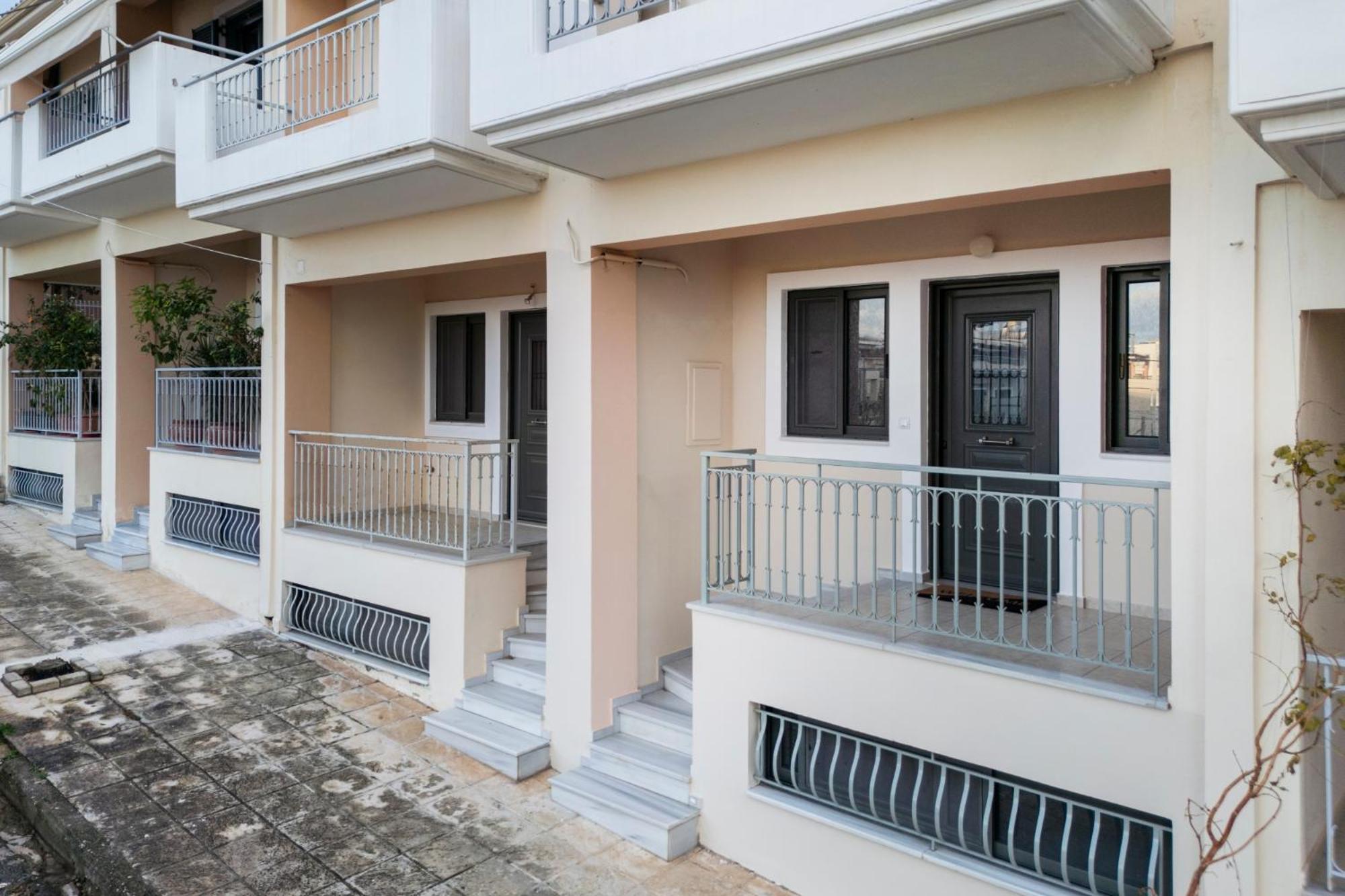 Rincon De Luz Villa Kyparissia Bagian luar foto